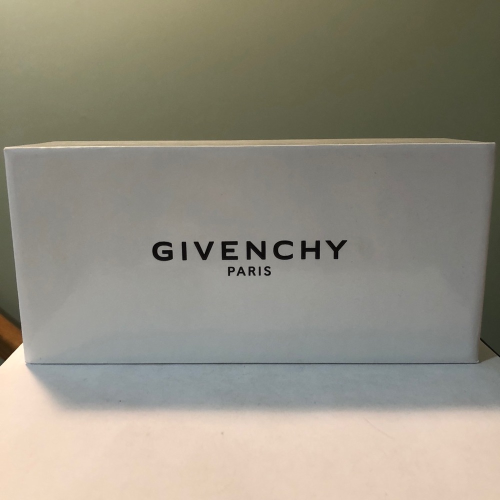 Givenchy Sunglasses - Men’s/Unisex - Picture 8 of 8
